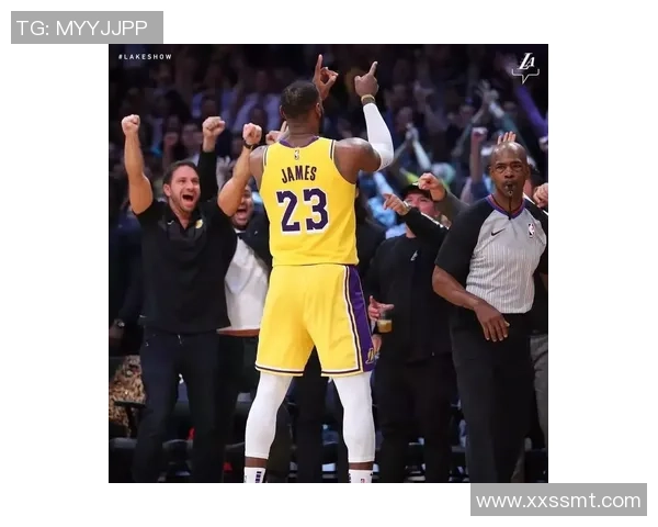 湖人火箭激战正酣比分图揭示比赛精彩瞬间与关键时刻分析